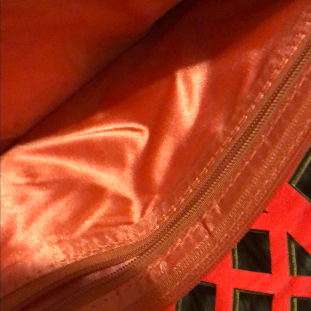 Clutch - Picture 5 of 5